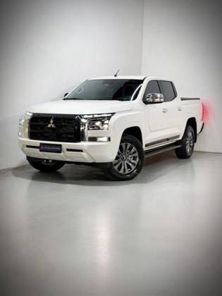 MITSUBISHI TRITON 2.4 BITURBO DIESEL CD HPE 4X4 AUTOMÁTICO